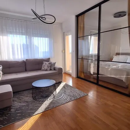 Nobilis Apartman Osijek Exterior photo